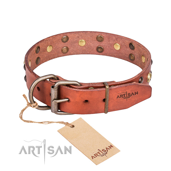 Leather dog collar with smoothed edges for pleasant daily wearing